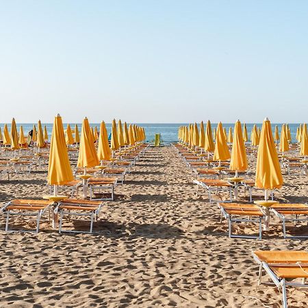 Hotel Gritti Lido di Jesolo Bagian luar foto